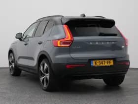Volvo XC40 thumbnail 6