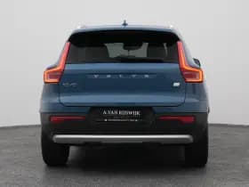 Volvo XC40 thumbnail 10