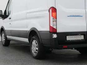 Ford E-Transit thumbnail 18