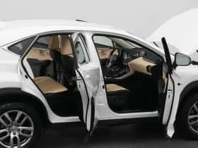 Lexus NX thumbnail 34