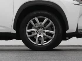 Lexus NX thumbnail 42