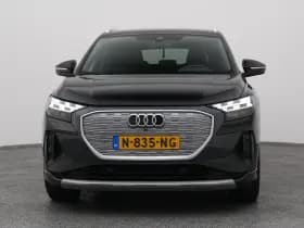 Audi Q4 thumbnail 8