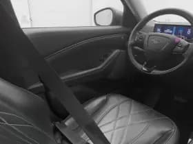 Ford Mustang thumbnail 11