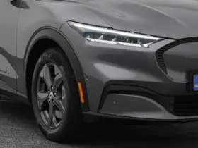 Ford Mustang thumbnail 17