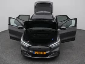 Ford Mustang thumbnail 27