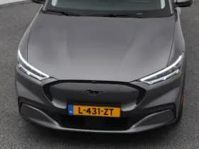 Ford Mustang thumbnail 30