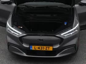 Ford Mustang thumbnail 31