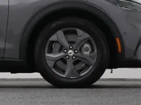 Ford Mustang thumbnail 42