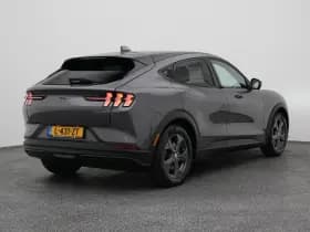 Ford Mustang thumbnail 6