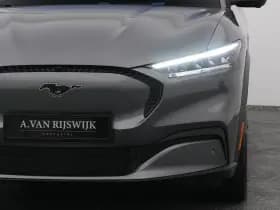 Ford Mustang thumbnail 20