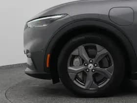 Ford Mustang thumbnail 22