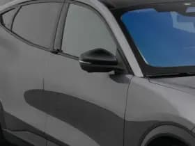 Ford Mustang thumbnail 24