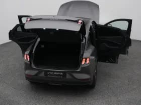 Ford Mustang thumbnail 30