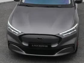 Ford Mustang thumbnail 31