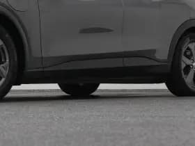 Ford Mustang thumbnail 38