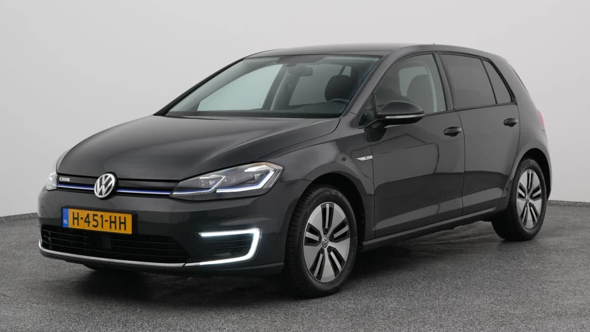 Volkswagen E-Golf — foto 1