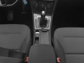 Volkswagen E-Golf thumbnail 13