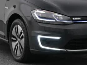 Volkswagen E-Golf thumbnail 18