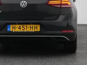 Volkswagen E-Golf thumbnail 21