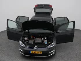 Volkswagen E-Golf thumbnail 28