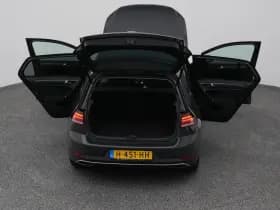 Volkswagen E-Golf thumbnail 30