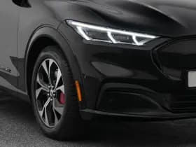 Ford Mustang thumbnail 18