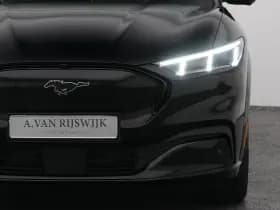 Ford Mustang thumbnail 20