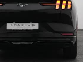 Ford Mustang thumbnail 21