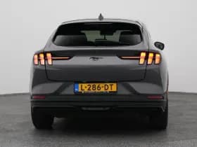 Ford Mustang thumbnail 11