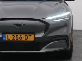 Ford Mustang thumbnail 20