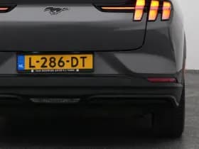 Ford Mustang thumbnail 21