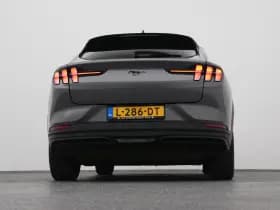 Ford Mustang thumbnail 37