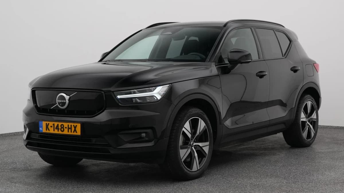 Volvo XC40 — foto 1