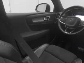 Volvo XC40 thumbnail 12