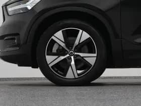 Volvo XC40 thumbnail 40
