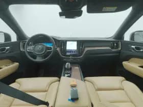 Volvo XC60 thumbnail 3