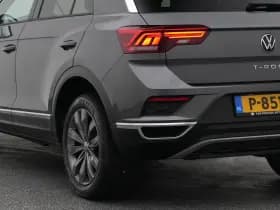 Volkswagen T-Roc thumbnail 18