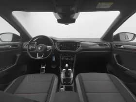 Volkswagen T-Roc thumbnail 3