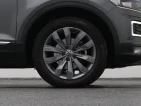 Volkswagen T-Roc thumbnail 42