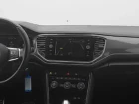 Volkswagen T-Roc thumbnail 8