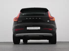 Volvo XC40 thumbnail 36
