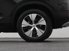 Volvo XC40 thumbnail 40