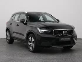 Volvo XC40 thumbnail 2
