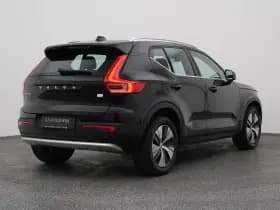 Volvo XC40 thumbnail 6