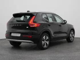 Volvo XC40 thumbnail 6