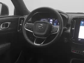 Volvo XC40 thumbnail 7