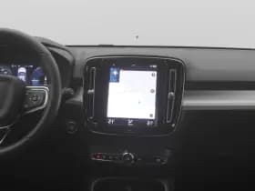 Volvo XC40 thumbnail 8