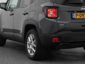 Jeep Renegade thumbnail 18