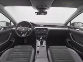 Volkswagen Passat thumbnail 3