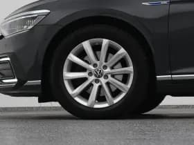 Volkswagen Passat thumbnail 39